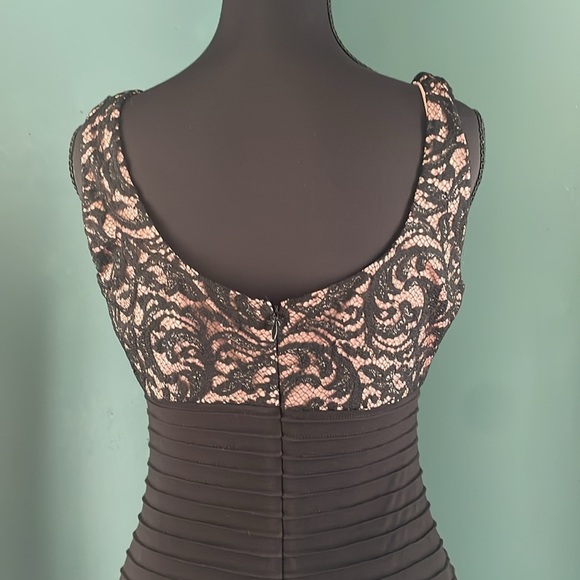 Vintage Calvin Klein Black and Cream Dress - Picture 6 of 7